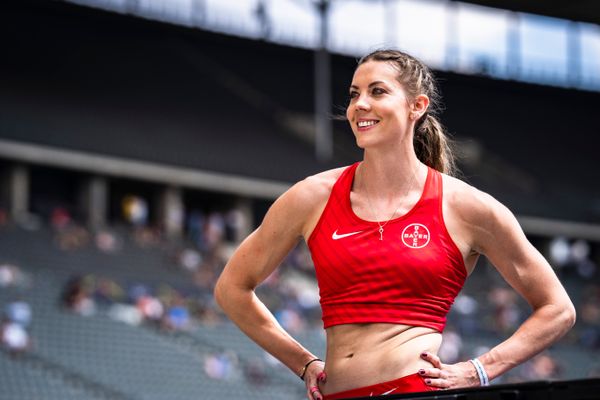 Katharina Bauer (TSV Bayer 04 Leverkusen) beim Stabhochsprung waehrend der deutschen Leichtathletik-Meisterschaften im Olympiastadion am 26.06.2022 in Berlin